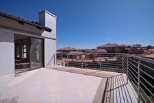 Patio - 34 square meters of property in The Wilds Estate