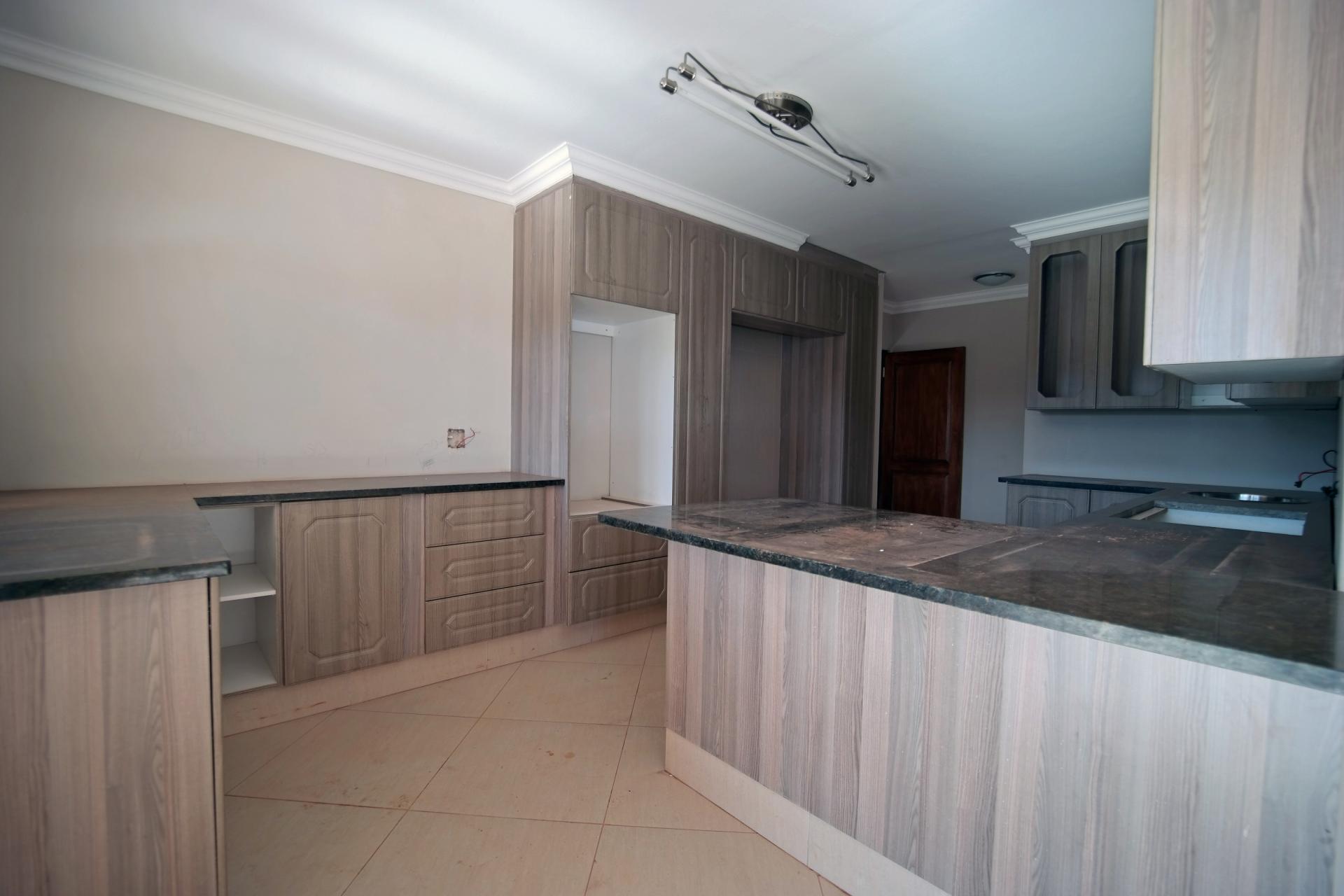 Kitchen - 25 square meters of property in The Wilds Estate