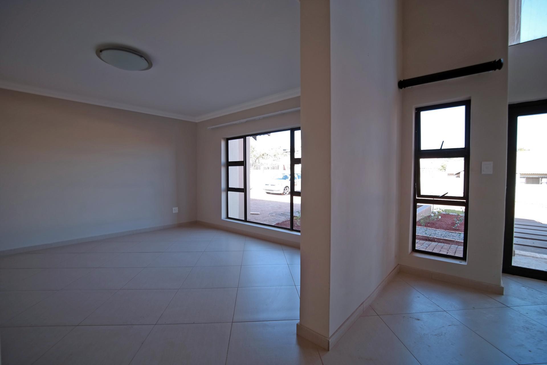 TV Room - 33 square meters of property in The Wilds Estate