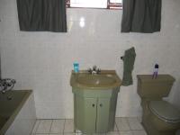 Main Bathroom - 3 square meters of property in Tongaat