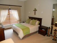 Main Bedroom - 29 square meters of property in Rooirivier Rif