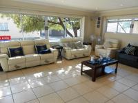 Lounges - 32 square meters of property in Sasolburg
