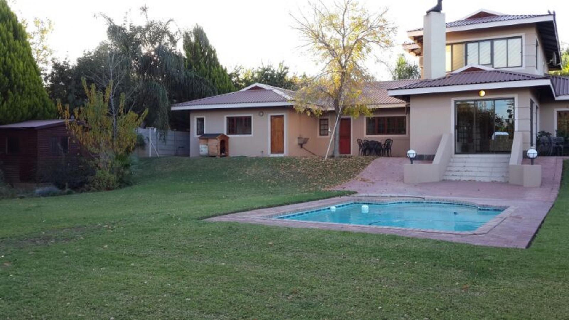 Front View of property in Upington