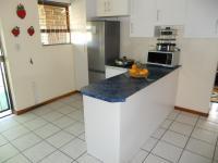 Kitchen - 10 square meters of property in George East