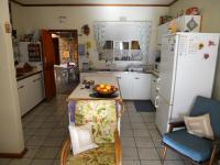 Kitchen - 14 square meters of property in Oudtshoorn