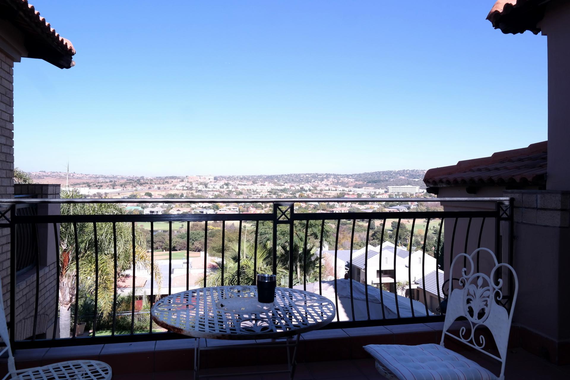 Spaces - 42 square meters of property in Woodhill Golf Estate