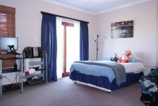 Bed Room 3 - 18 square meters of property in Woodhill Golf Estate