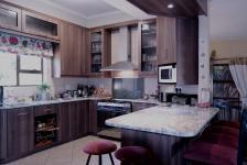 Kitchen - 24 square meters of property in Woodhill Golf Estate