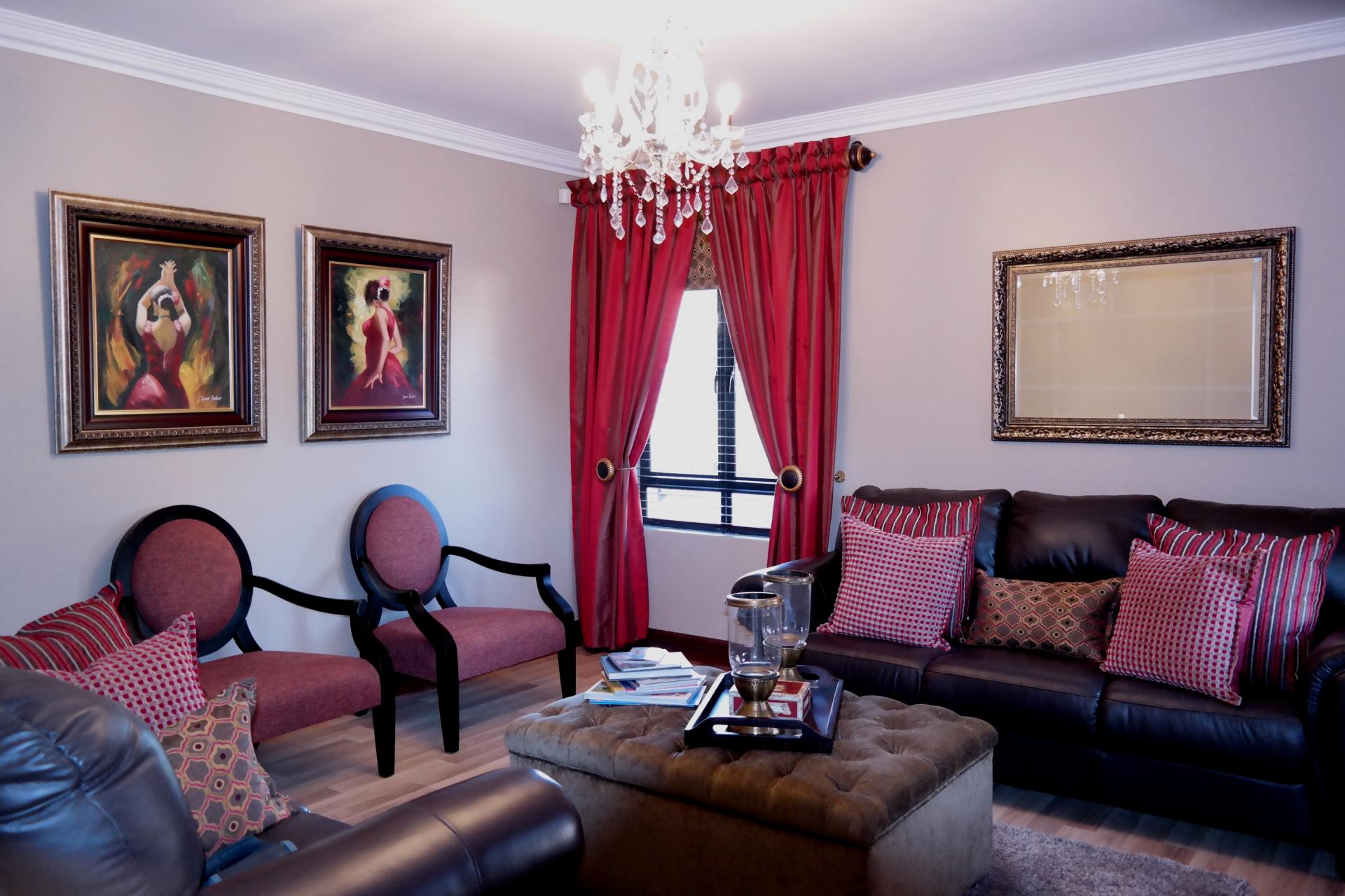 Lounges - 49 square meters of property in The Wilds Estate