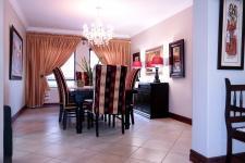 Dining Room - 40 square meters of property in The Wilds Estate