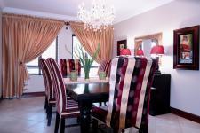 Dining Room - 40 square meters of property in The Wilds Estate