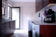 Kitchen - 31 square meters of property in The Wilds Estate