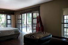 Main Bedroom - 45 square meters of property in Woodhill Golf Estate