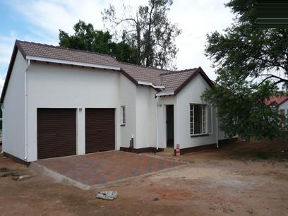 3 Bedroom Simplex for Sale For Sale in Karenpark - Home Sell - MR11179