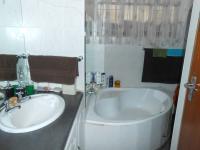 Main Bathroom - 12 square meters of property in Emalahleni (Witbank) 