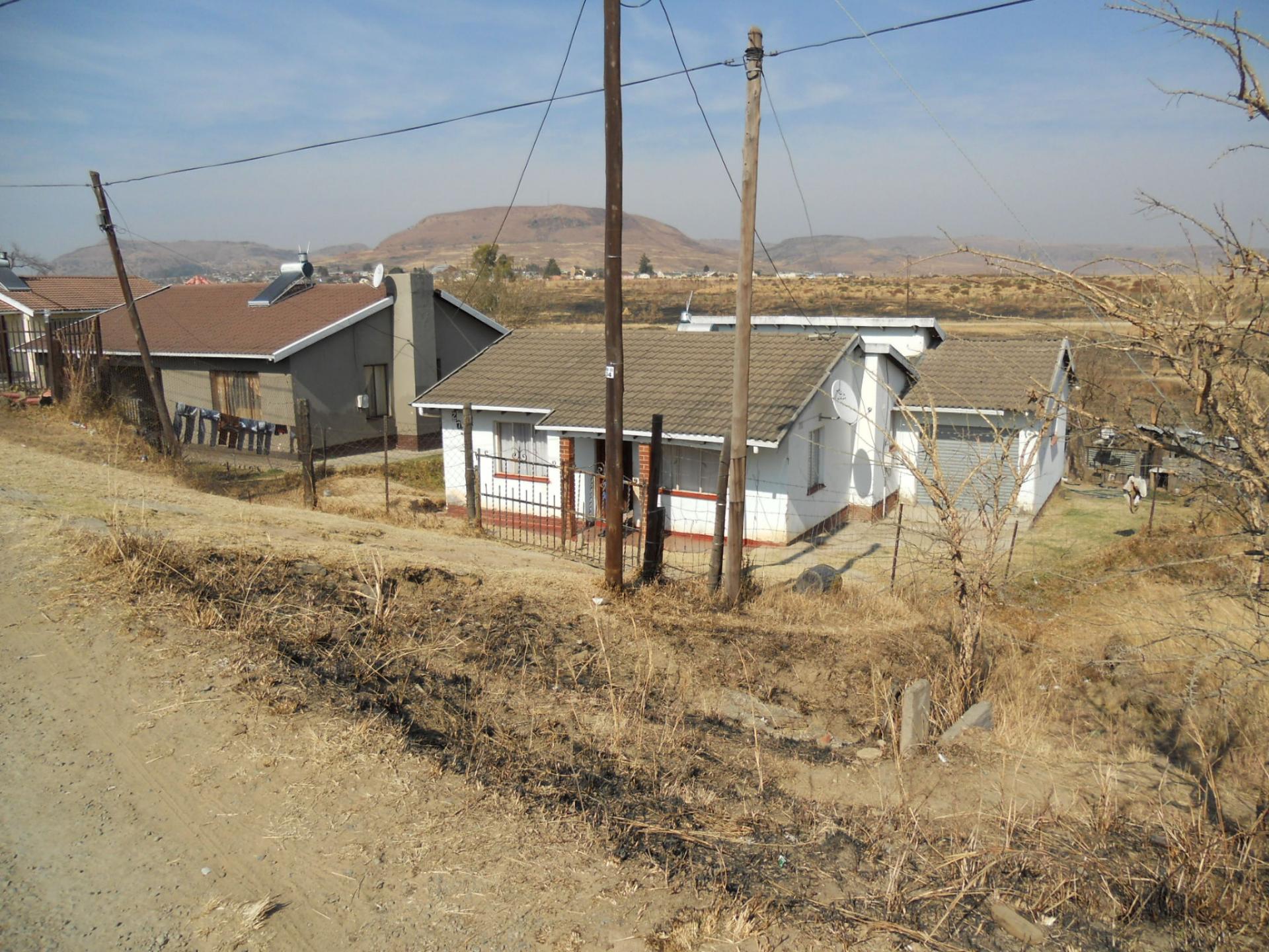 Front View of property in Wembezi