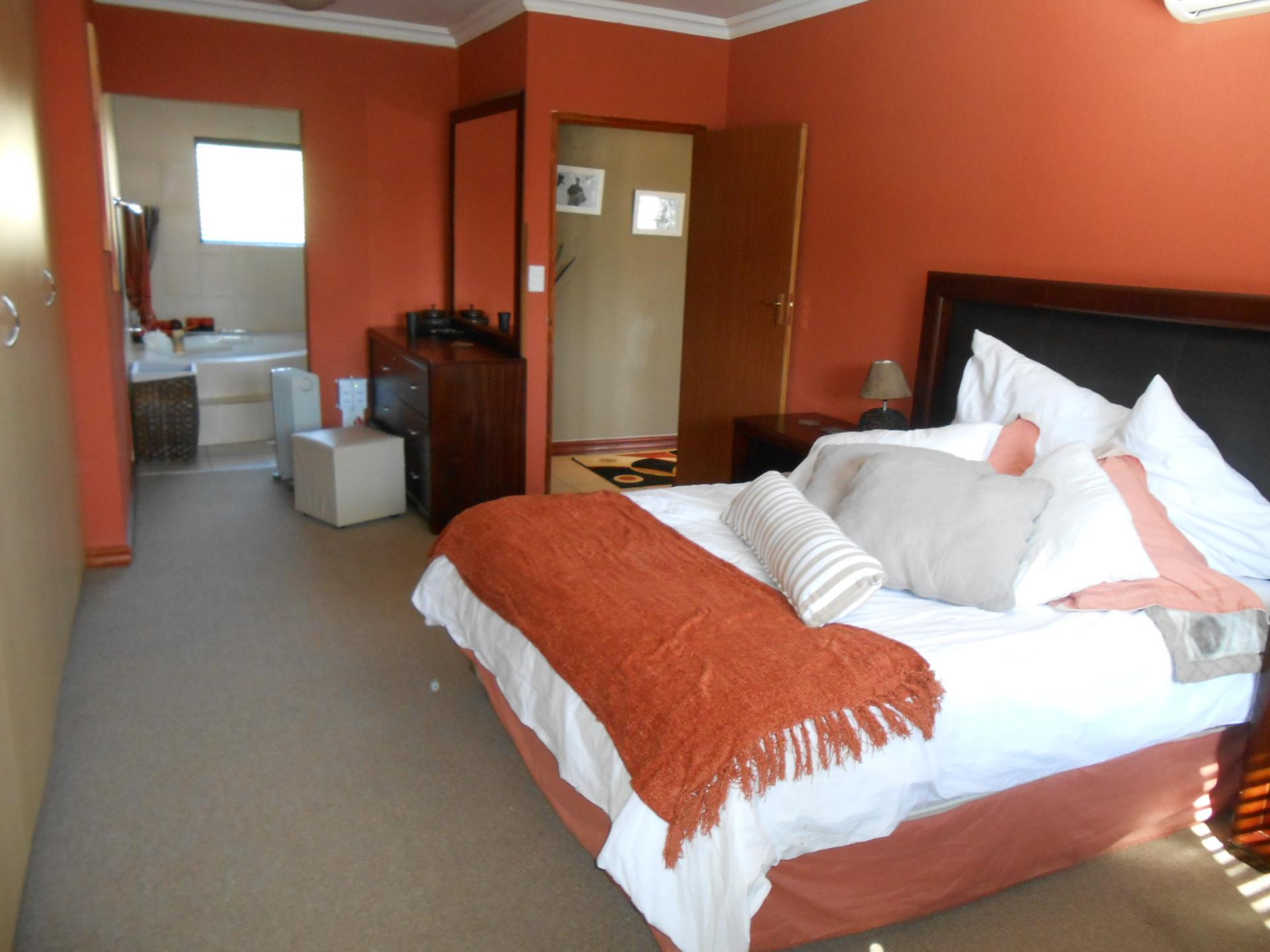 Bed Room 2 - 23 square meters of property in Brits