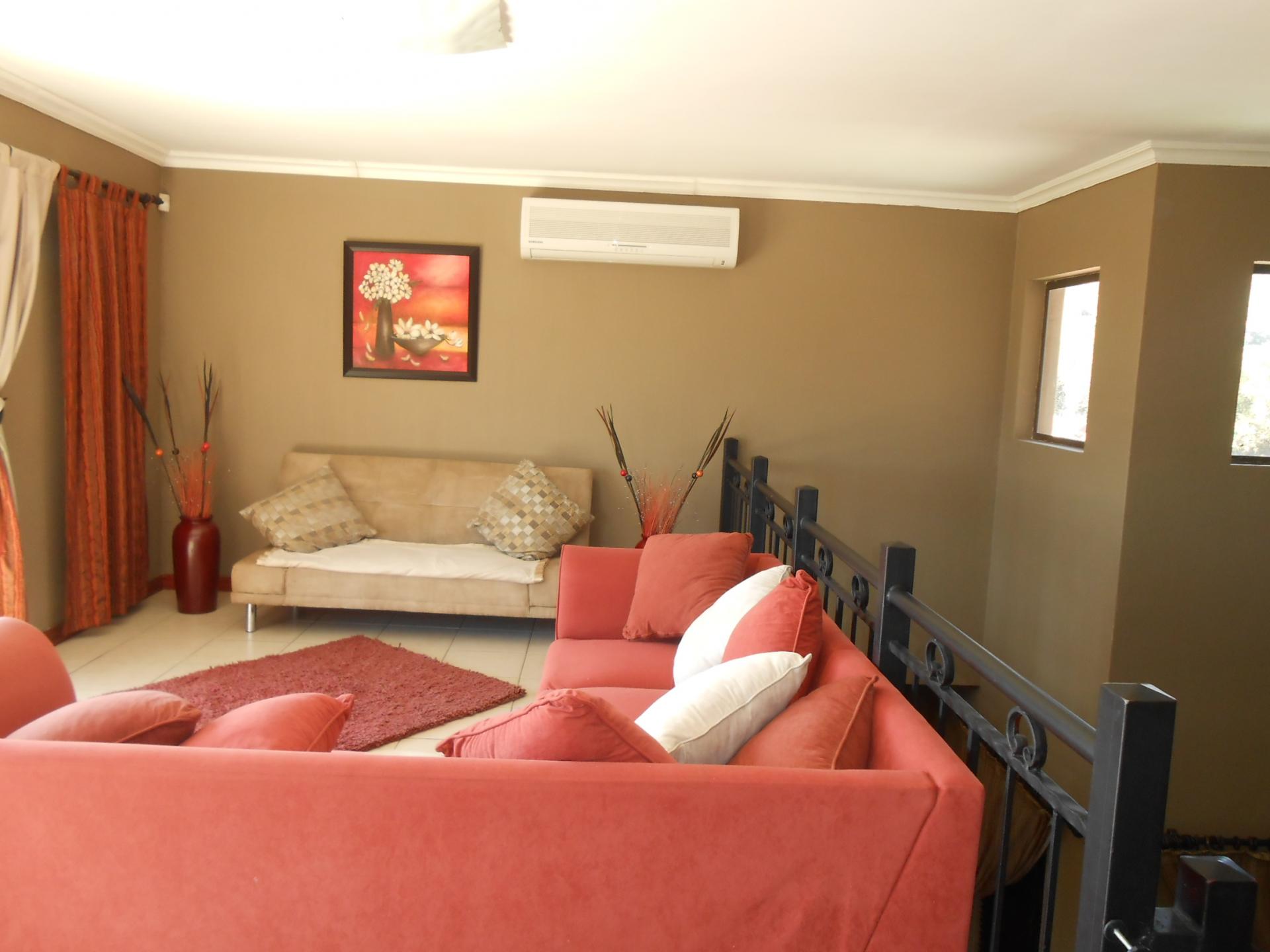 Lounges - 114 square meters of property in Brits