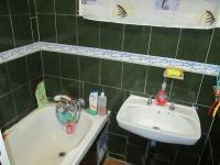 Main Bathroom - 5 square meters of property in Lenasia South