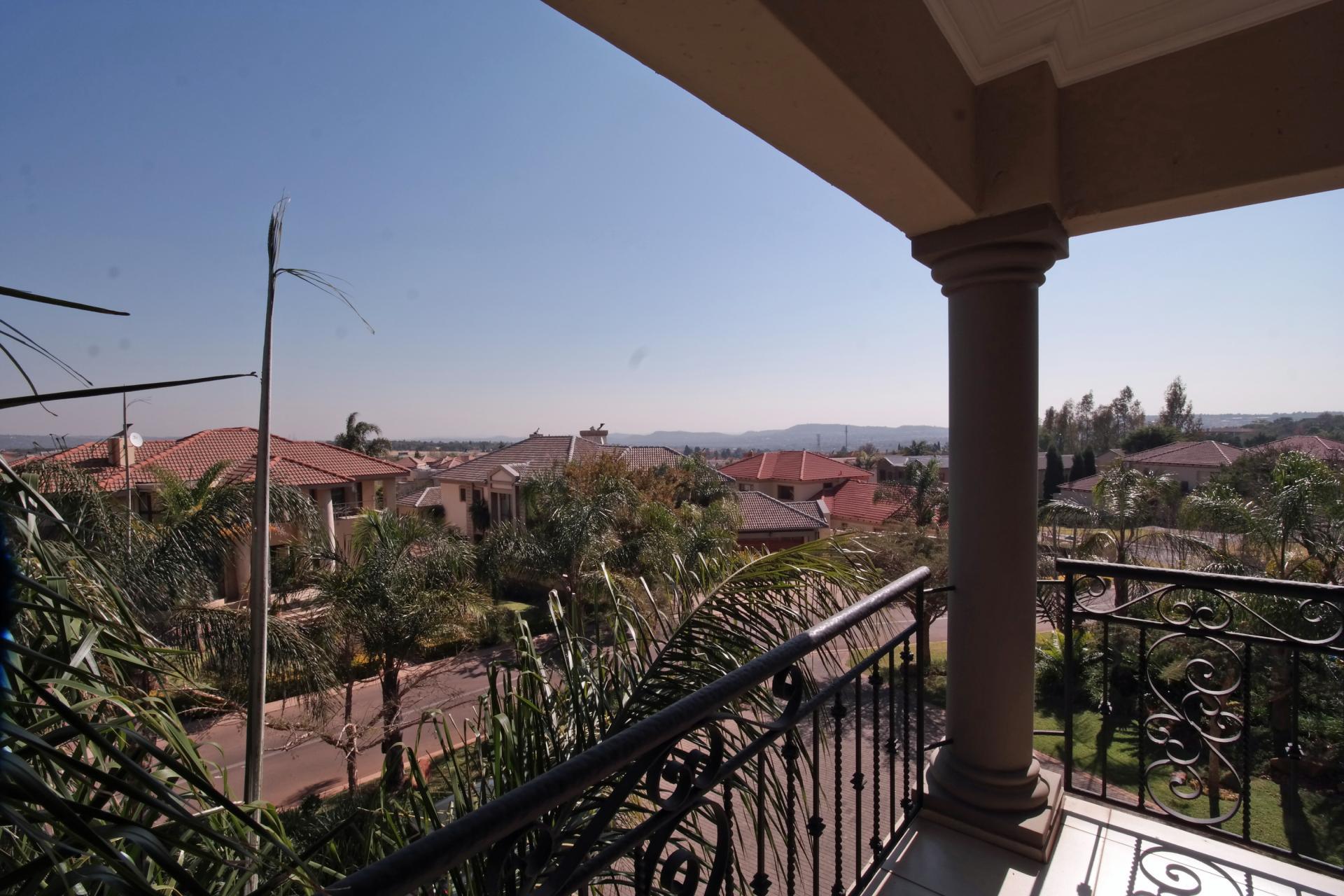 Spaces - 49 square meters of property in The Wilds Estate