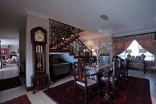 Dining Room - 28 square meters of property in The Wilds Estate