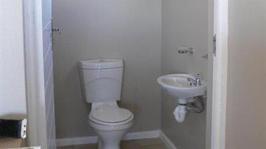 Guest Toilet - 4 square meters of property in Jeffrey's Bay