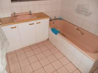 Bathroom 2 - 6 square meters of property in Despatch