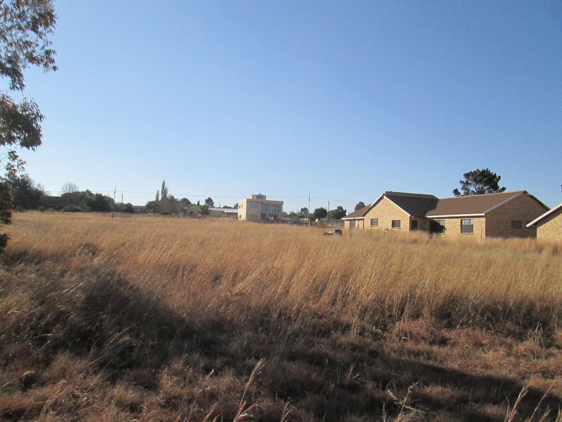 Front View of property in Deneysville