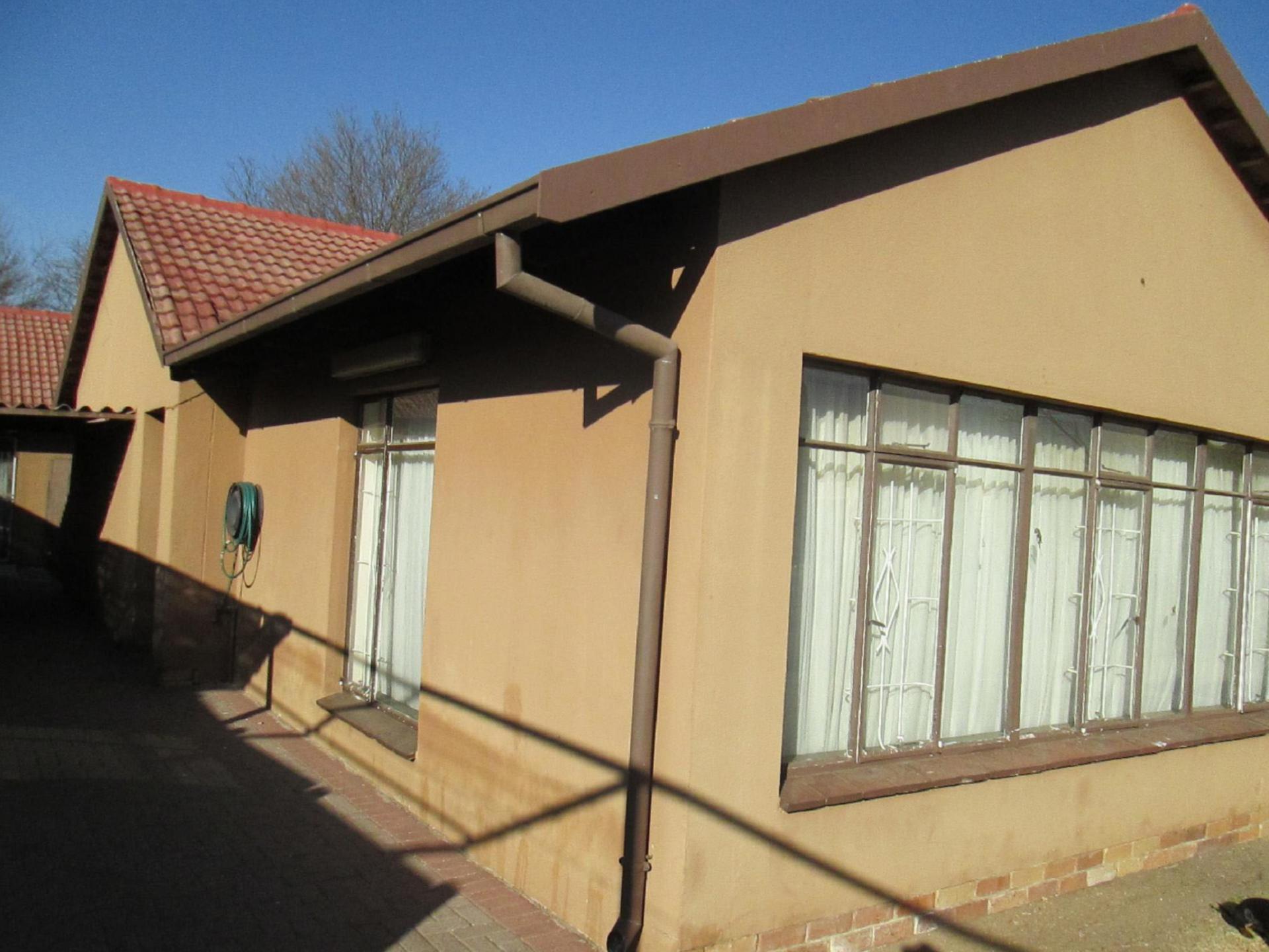Front View of property in Secunda