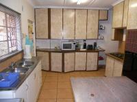 Kitchen - 22 square meters of property in Pietermaritzburg (KZN)