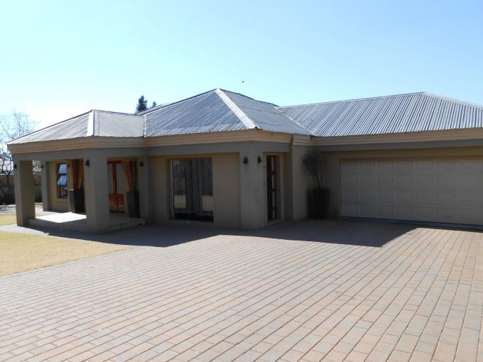 3 Bedroom House  for Sale For Sale in Edenvale Home  Sell 