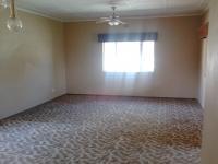 Lounges - 84 square meters of property in Ventersburg