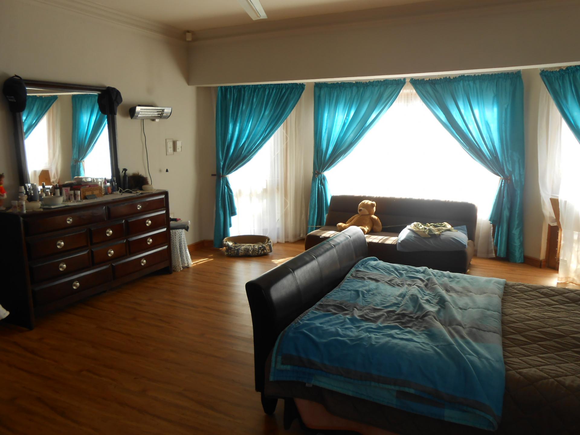 Main Bedroom - 79 square meters of property in Rietfontein JR