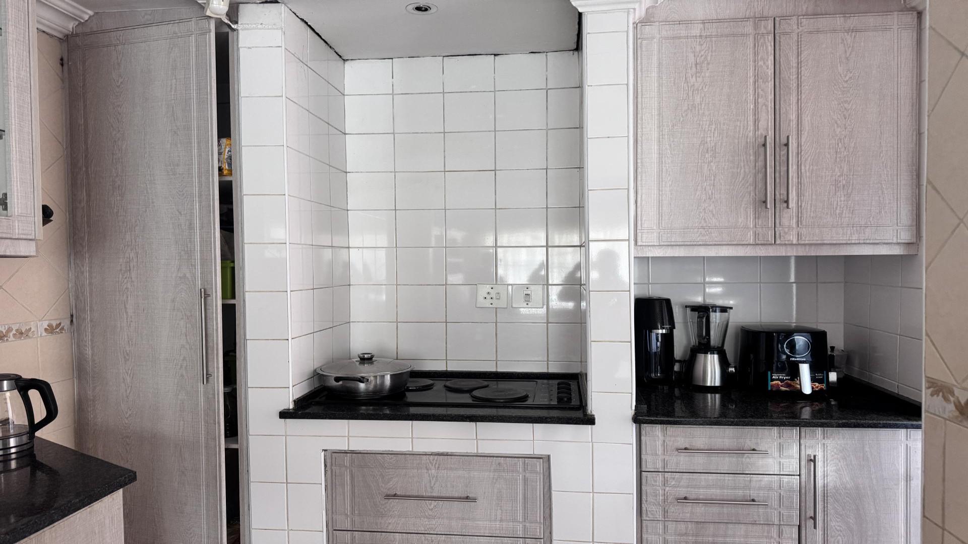 Kitchen of property in Roodekop