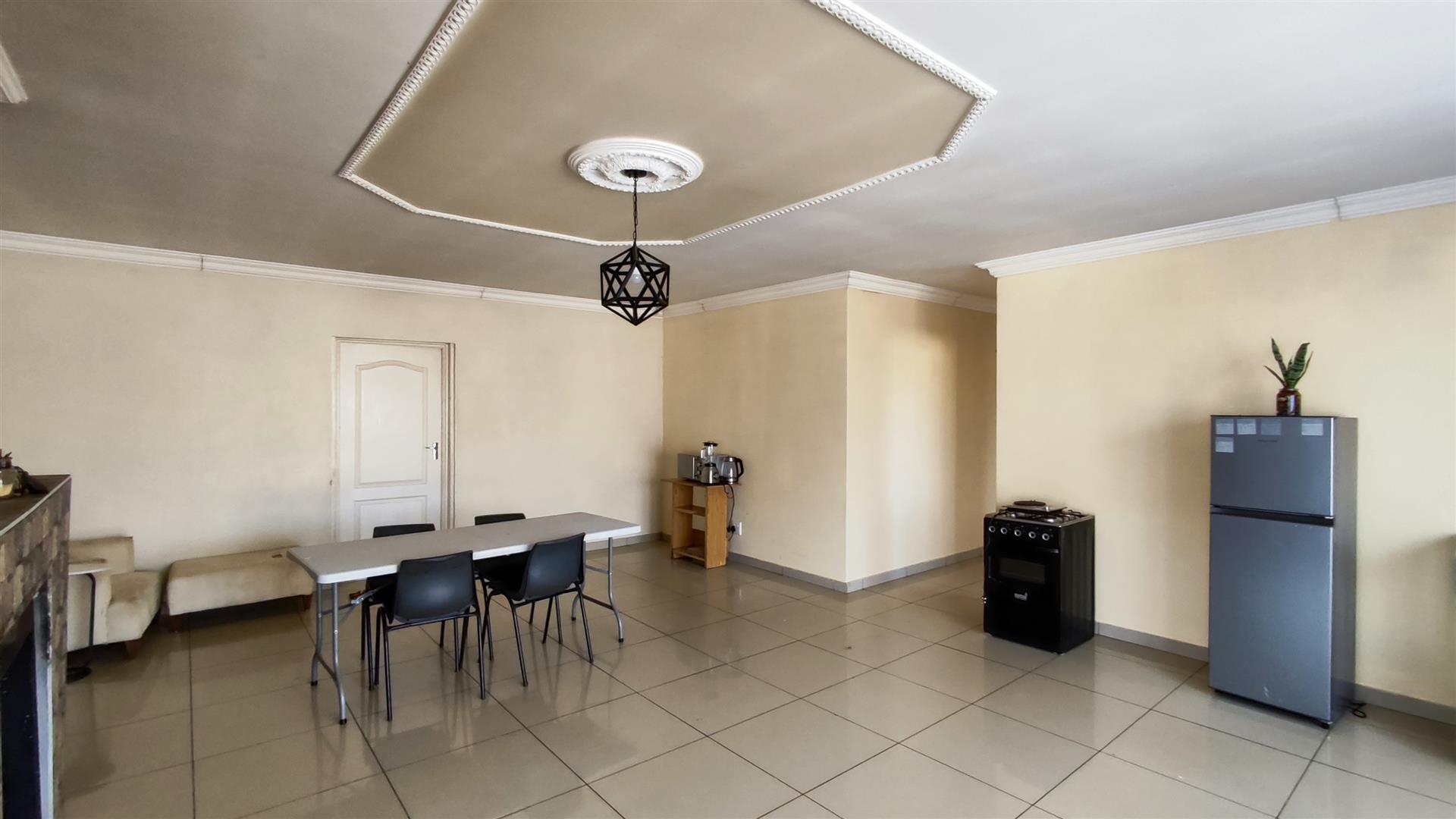 Dining Room - 45 square meters of property in Roodekop
