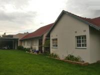 3 Bedroom 3 Bathroom House for Sale for sale in Kempton Park