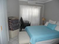Bed Room 1 - 14 square meters of property in Palm Beach