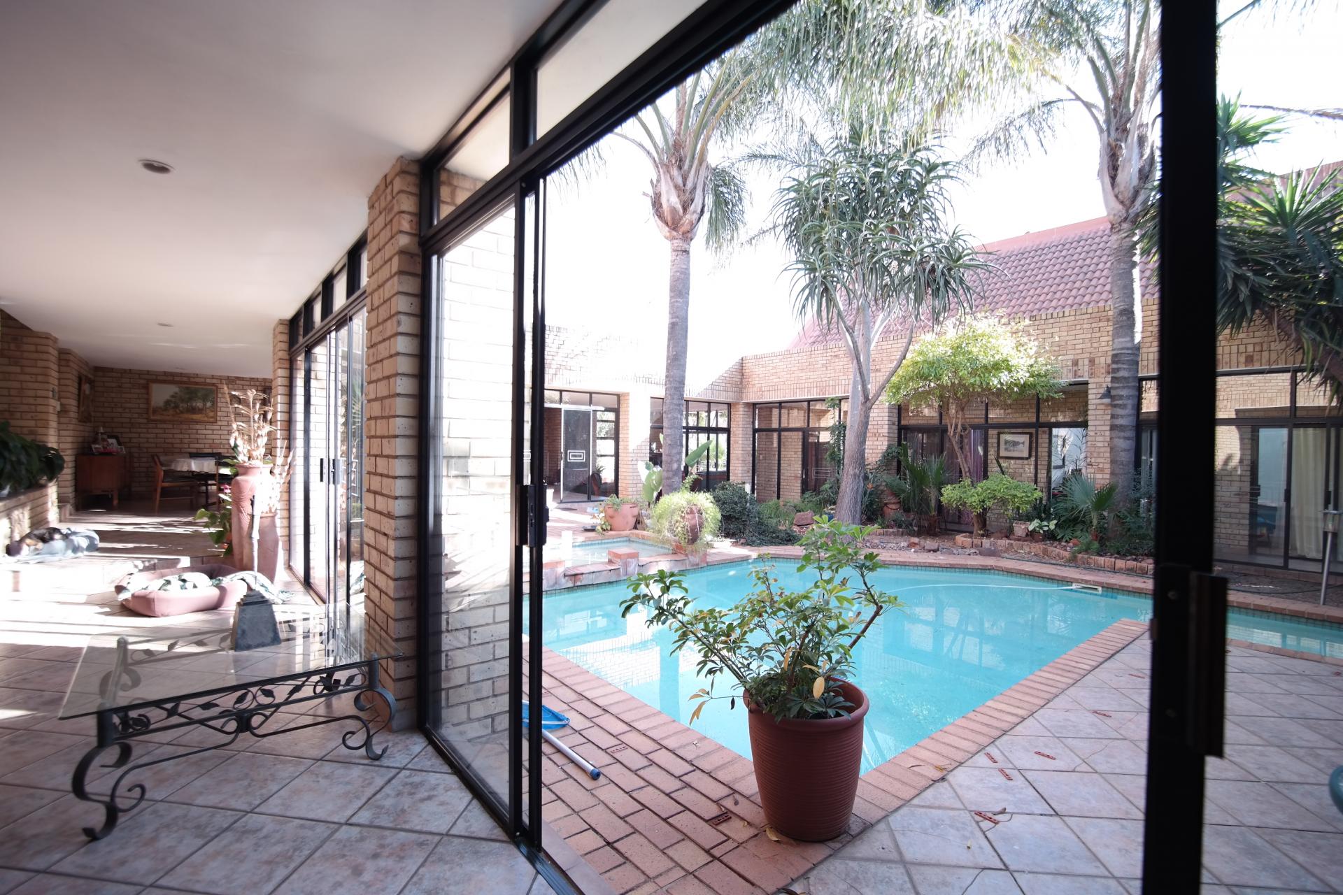 Spaces - 52 square meters of property in Silver Lakes Golf Estate