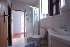 Bathroom 1 - 5 square meters of property in Silver Lakes Golf Estate