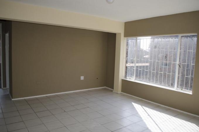 2 Bedroom Sectional Title for Sale For Sale in Kempton Park - Private Sale - MR113460