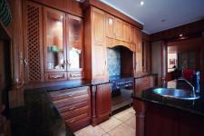 Kitchen - 25 square meters of property in Woodhill Golf Estate