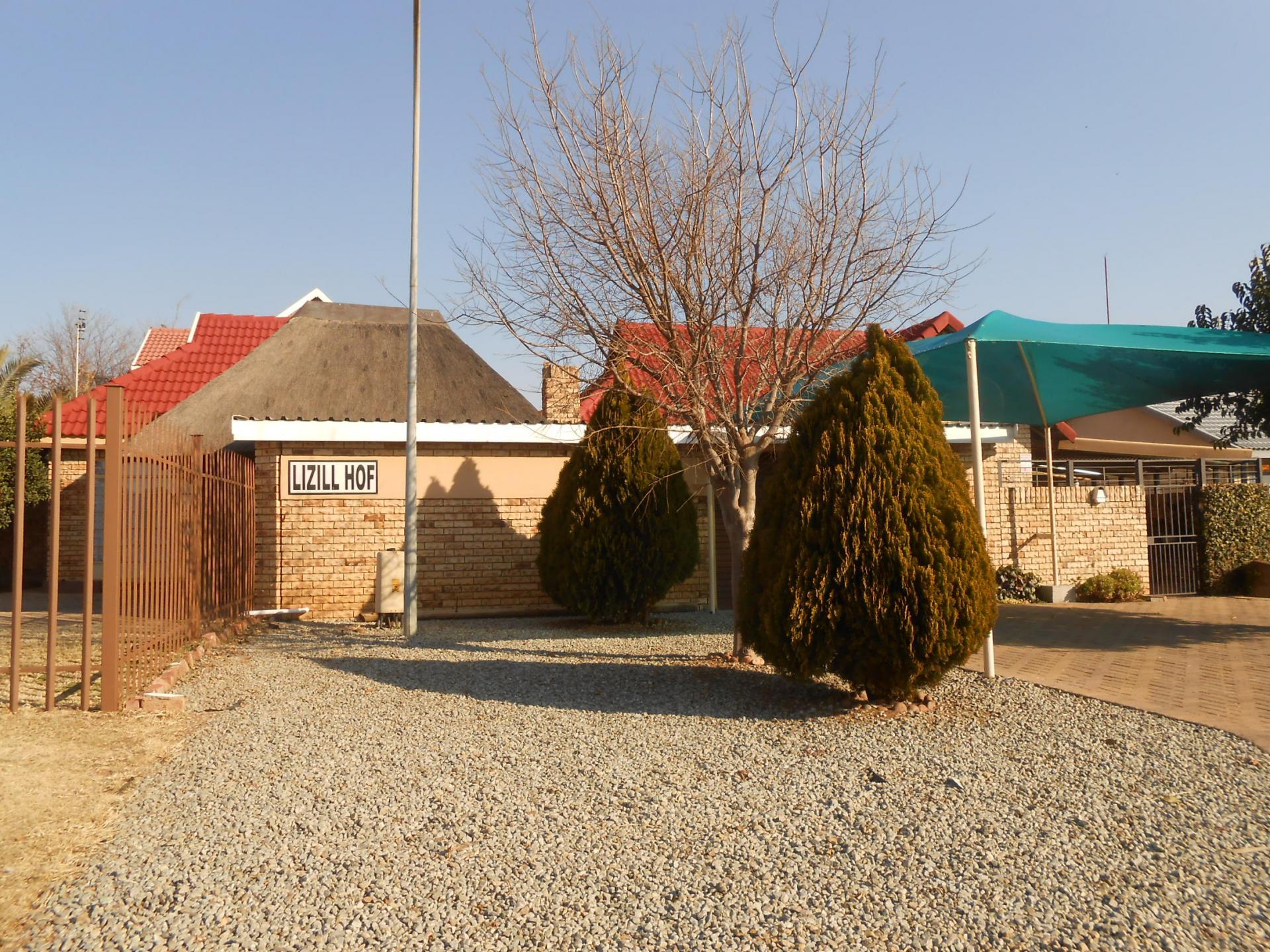 Front View of property in Klerksdorp