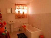 Main Bathroom - 8 square meters of property in Klerksdorp