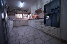 Kitchen - 33 square meters of property in Silver Lakes Golf Estate