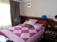 Bed Room 1 - 12 square meters of property in Springs
