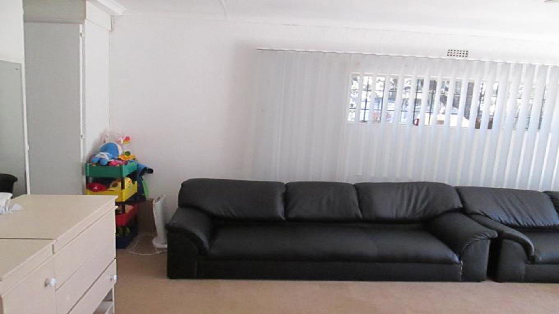 Main Bedroom - 38 square meters of property in President Park A.H.