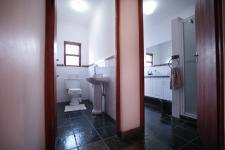 Bathroom 1 - 10 square meters of property in Woodlands Lifestyle Estate