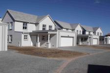 3 Bedroom 3 Bathroom Cluster for Sale for sale in George Central