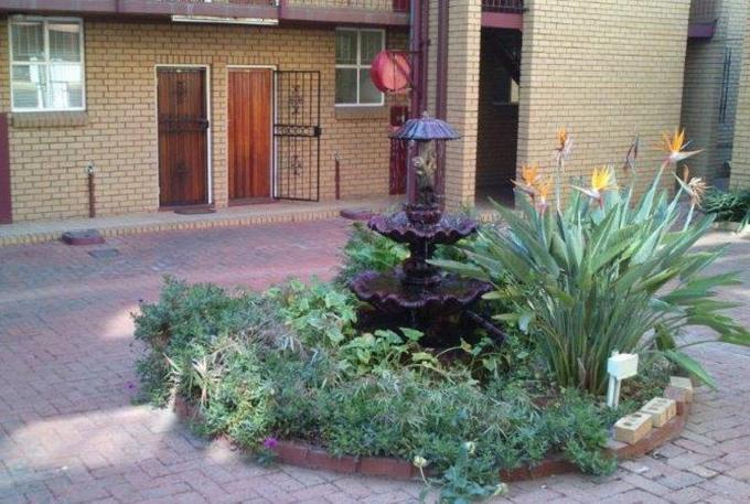 2 Bedroom Apartment for Sale For Sale in Pretoria Gardens - Private Sale - MR113923