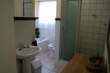 Main Bathroom - 10 square meters of property in Bodorp